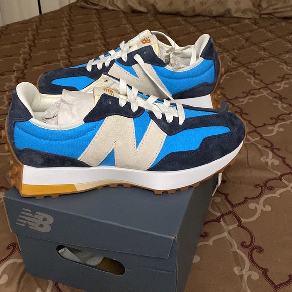 New Balance - Picture 3 of 6